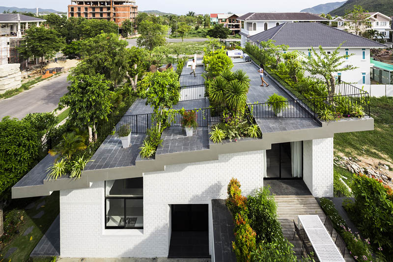 越南芽庄充满绿意的屋顶花园住宅