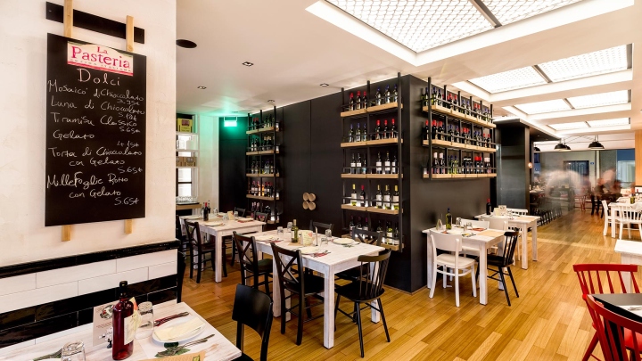 雅典La Pasteria意大利美食餐厅设计