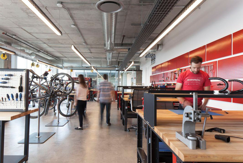 可以骑行的办公室: 自行车零部件制造商SRAM新总部设计