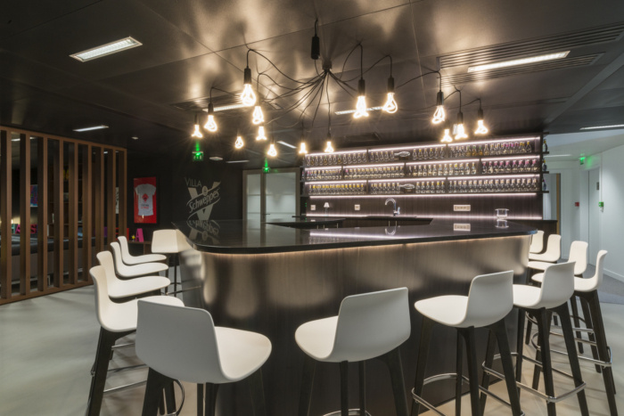 法国饮料厂商orangina办公室空间设计