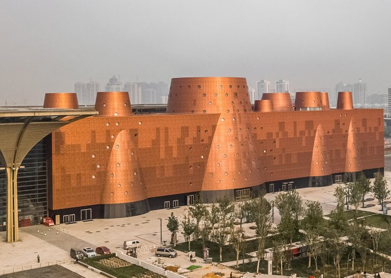 伯纳德·屈米建筑事务所:天津滨海文化中心探索馆