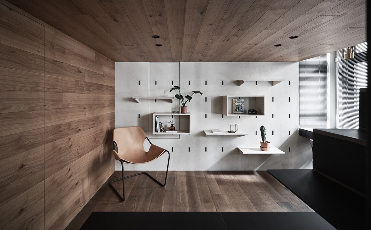 多功能家具和夹层卧室：极致空间利用的紧凑公寓