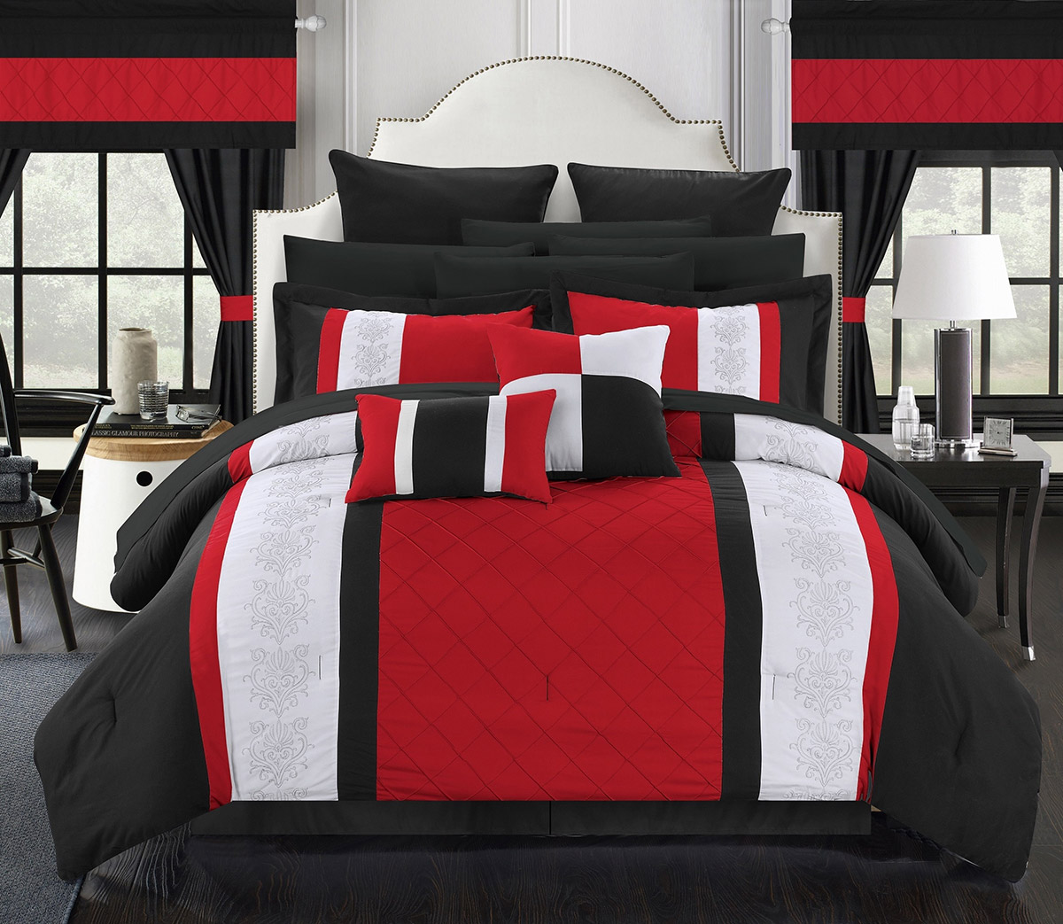 red-and-black-bedroom-600x522.jpg