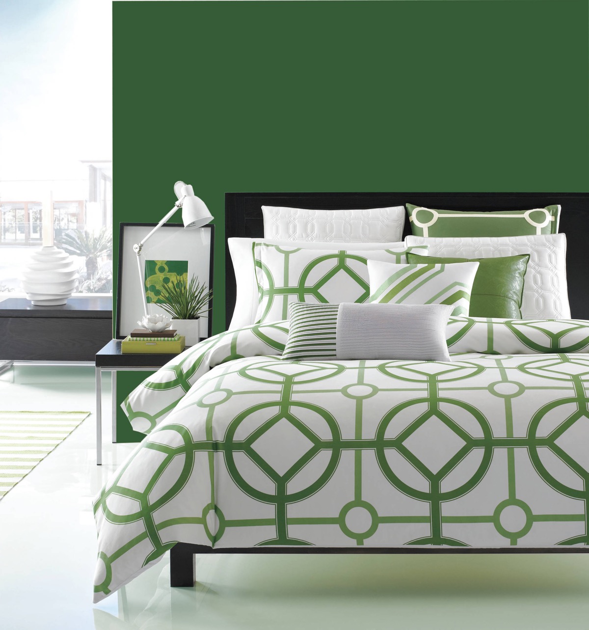 green-bedroom-walls-600x642.jpg
