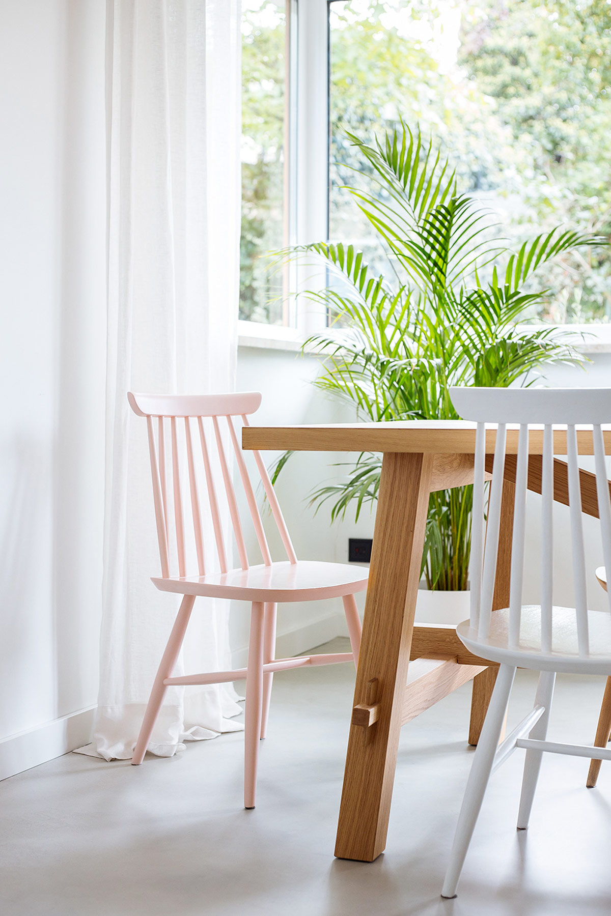 pink-dining-chairs.jpg