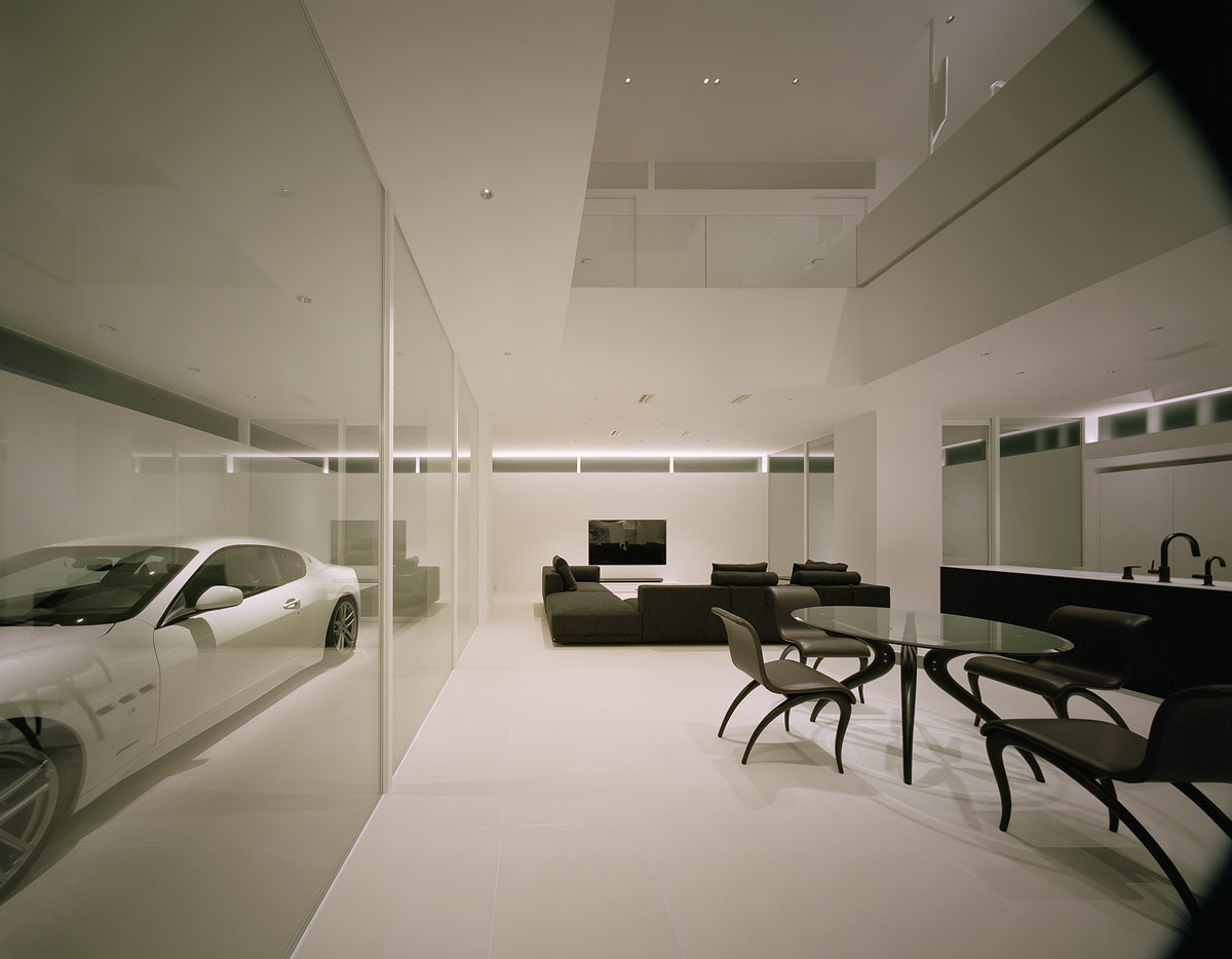 car-lover-s-living-room-600x467.jpg