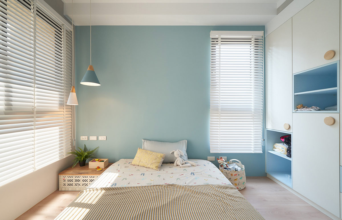 light-blue-bedroom-600x386.jpg