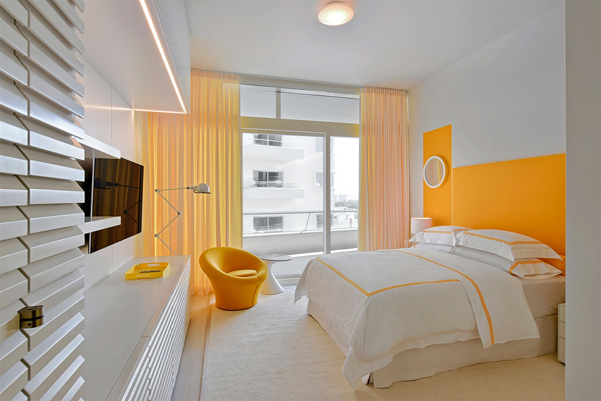 yellow-bedroom-600x401.jpg