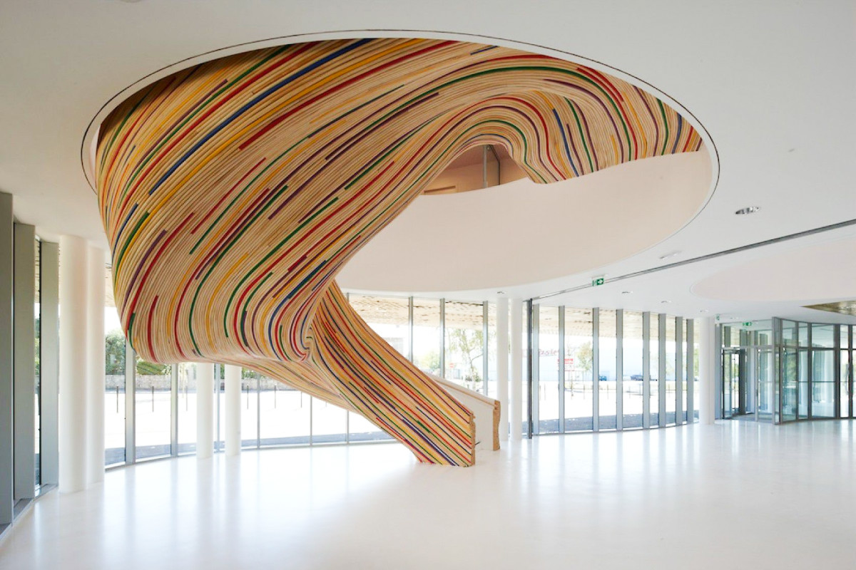 sculptural-spiral-staircase-600x400.jpg