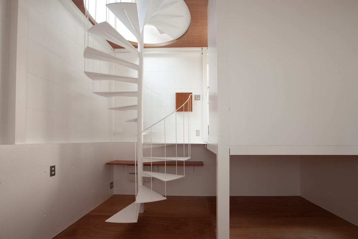 open-tread-spiral-staircase-600x401.jpg