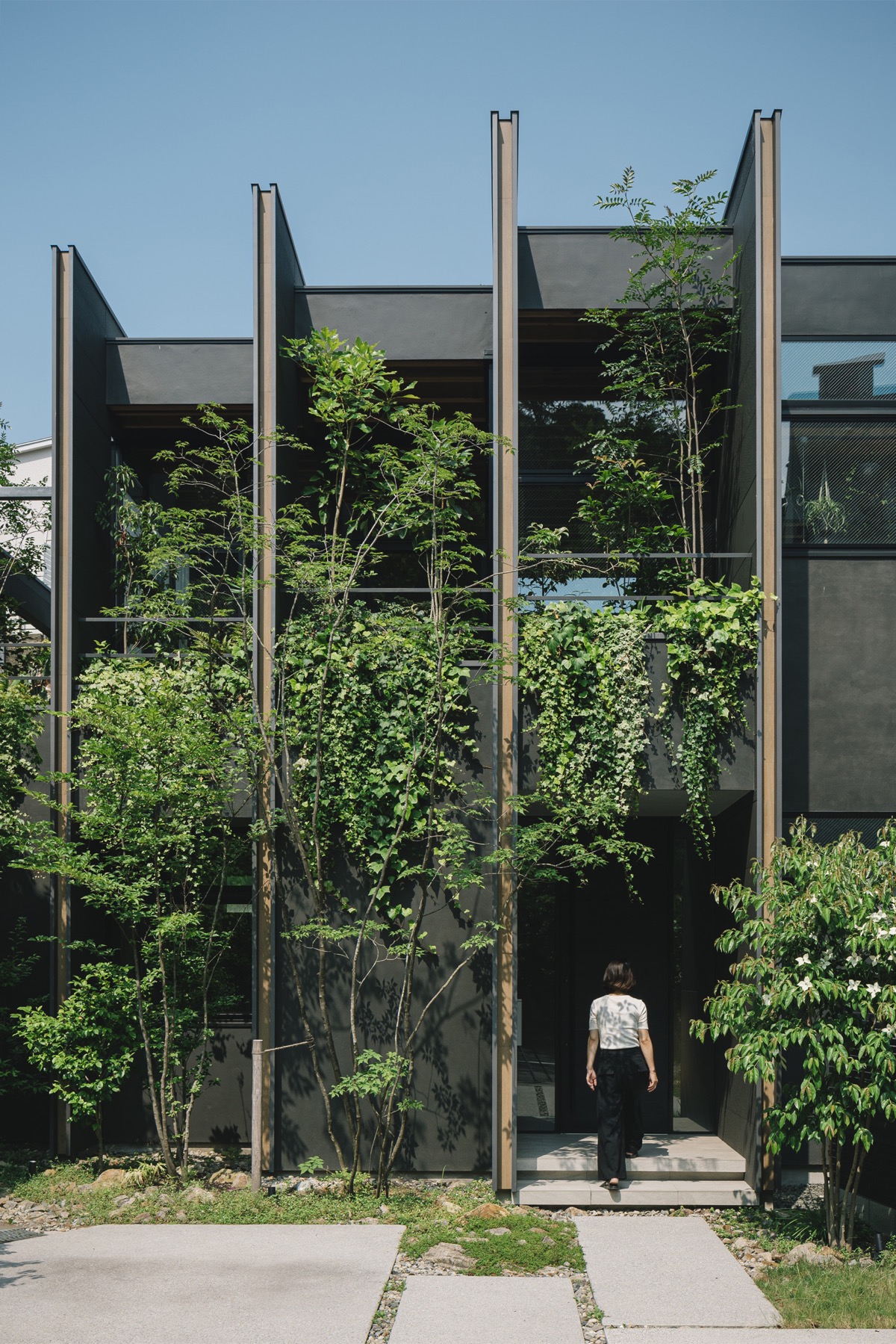 绿树环绕！宁静自然的日本住宅设计