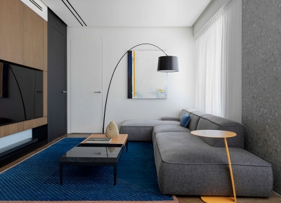 大膽明亮的藍色調！61平米活力小公寓設計