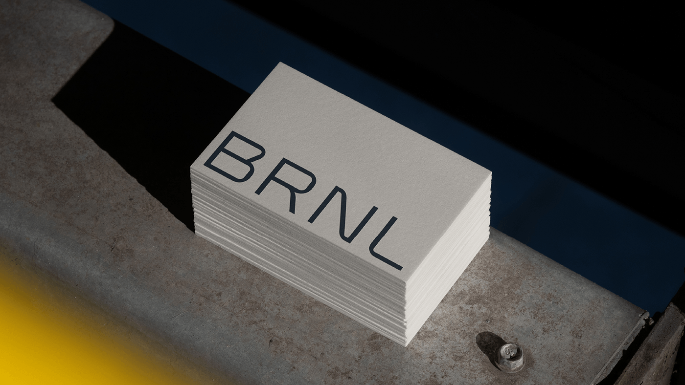 BRNL优雅简约的品牌和形象设计