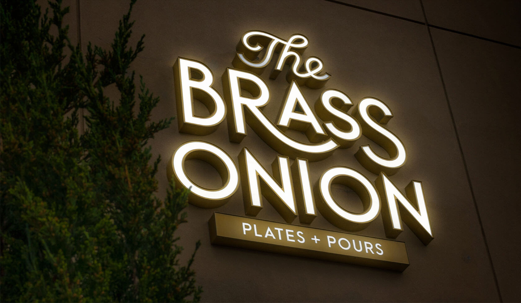 The Brass Onion 现代美式餐厅品牌视觉设计