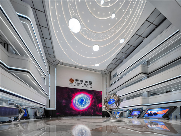 句集文化杨毅斌作品|蒙泰集团公共空间艺术品-科技楼中的硬科技诗学与未来启示馆