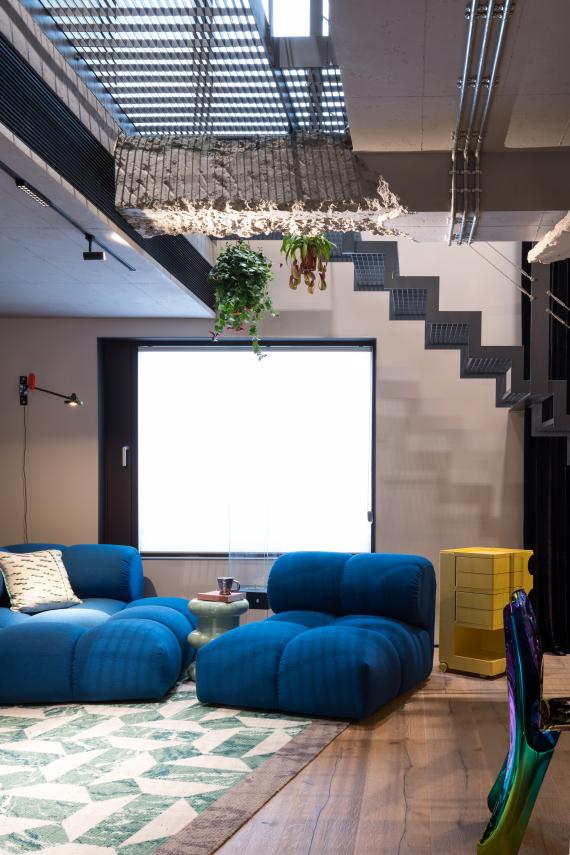 在都市中为孩子造一座童年公园 | 设计师郑靓与他的＂纸飞机＂之家