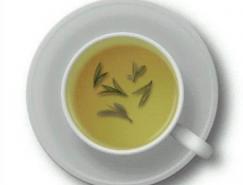 Photoshop制作三种盛满饮料的杯子