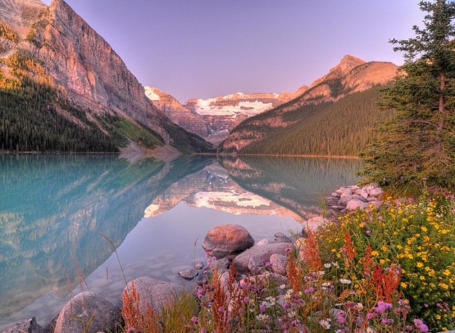 风景秀丽的加拿大路易丝湖