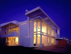 加州美丽的白色海滩别墅