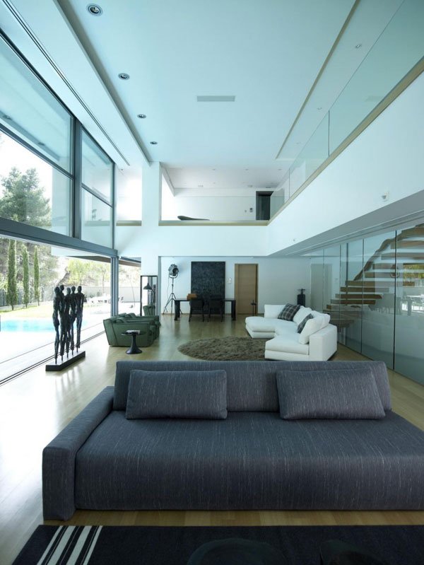 希腊现代别墅设计: 室内与室外的有机融合