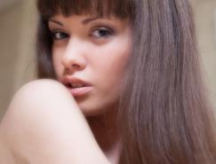 Photoshop将人物照片调成清爽的蓝紫色