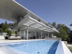 俯瞰全城：奥地利Linz超现代别墅设计