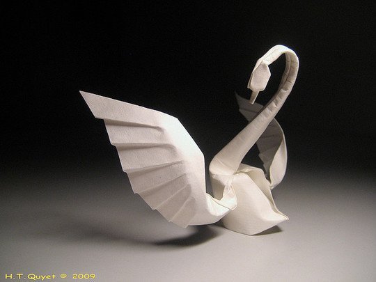 令人惊叹的丰富想象力：纸雕艺术作品欣赏