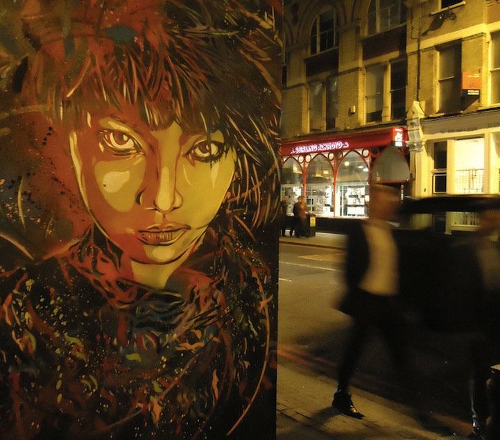 C215: 街头涂鸦艺术家的故事