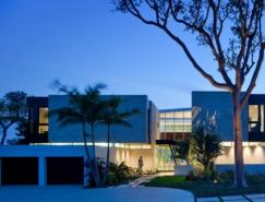 Hughes&nbsp;Umbanhowar设计的美丽河岸别墅