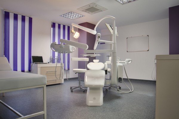 巴洛克设计风格：布加勒斯特牙科诊所室内设计