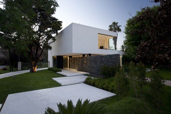 阿根廷Carrara时尚的白色豪华别墅