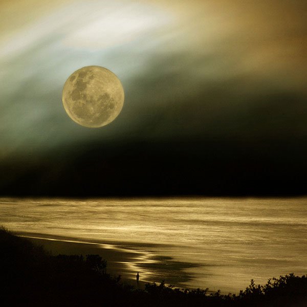 摄影欣赏：美丽的月亮