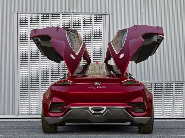 前卫动感的福特Evos概念车