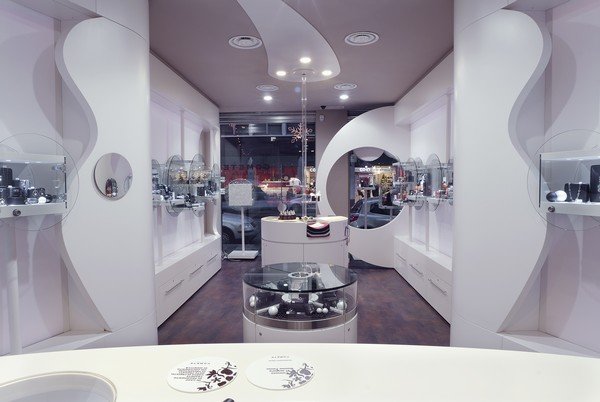 米兰Comete珠宝店室内设计