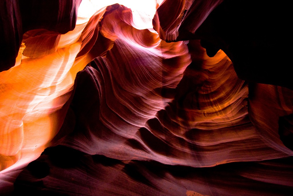 地质摄影：羚羊峡谷（Antelope Canyon)