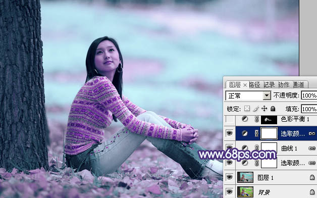Photoshop给草地上的人物图片加上梦幻的青紫色