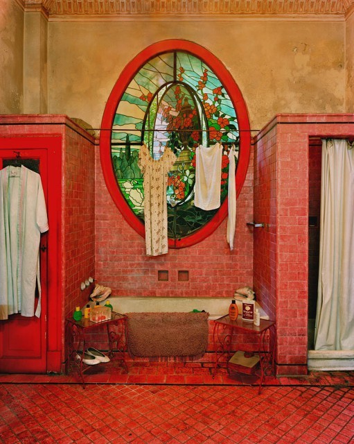 鲜艳的红色系浴室设计欣赏