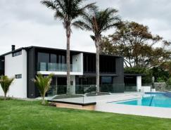 安静而精致的新西兰Lucerne住宅设计