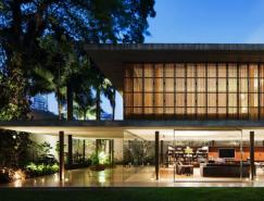 环抱自然的巴西Toblerone豪宅