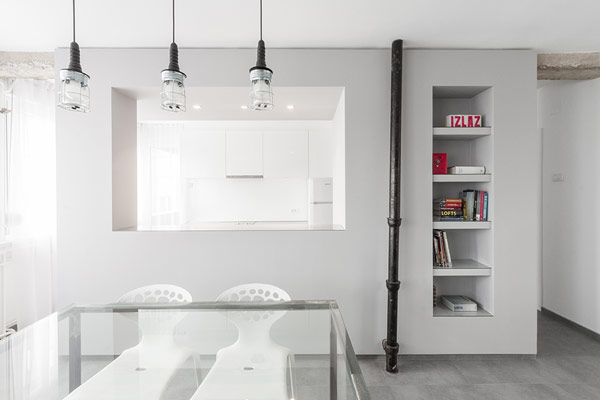 黑白极简风格: 塞尔维亚70年代公寓变身开放式住宅