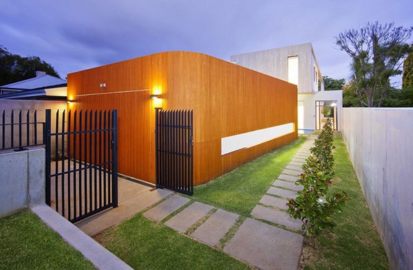 无边泳池和美丽的花园：澳大利亚Breust住宅设计