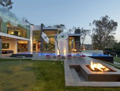 加州比佛利山庄超现代的顶级豪华别墅