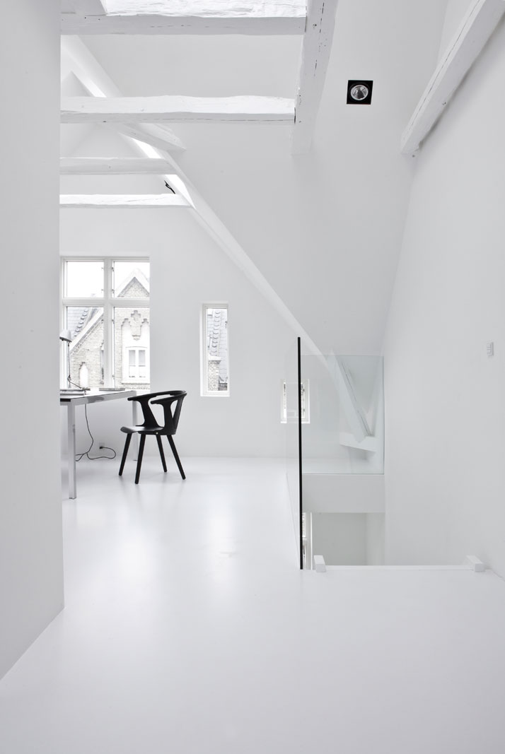 Norm Architects：哥本哈根纯白住宅设计