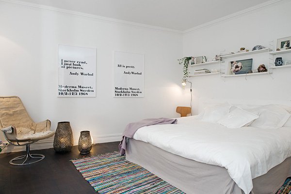 瑞典漂亮简约的白色复式公寓