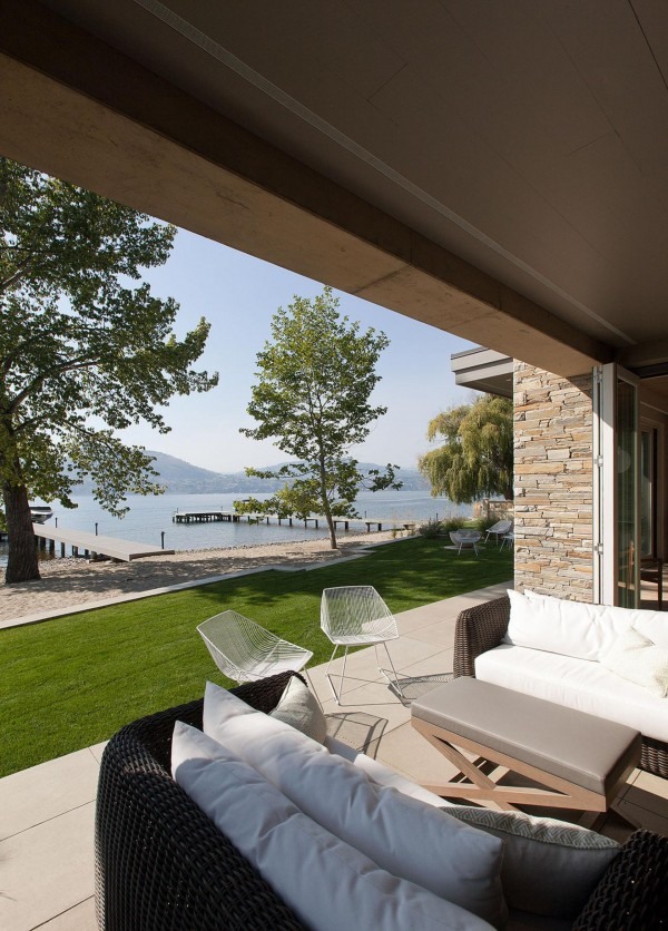 优雅的Okanagan湖岸别墅设计