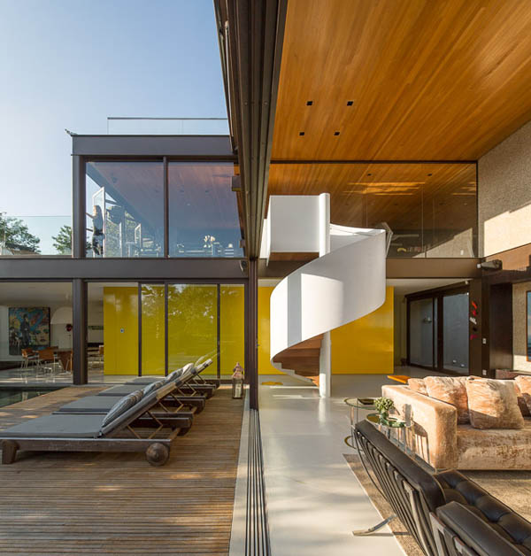 玻璃和钢打造的豪宅：巴西820平米Limantos别墅欣赏