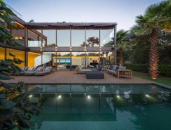 玻璃和钢打造的豪宅：巴西820平米Limantos别墅欣赏