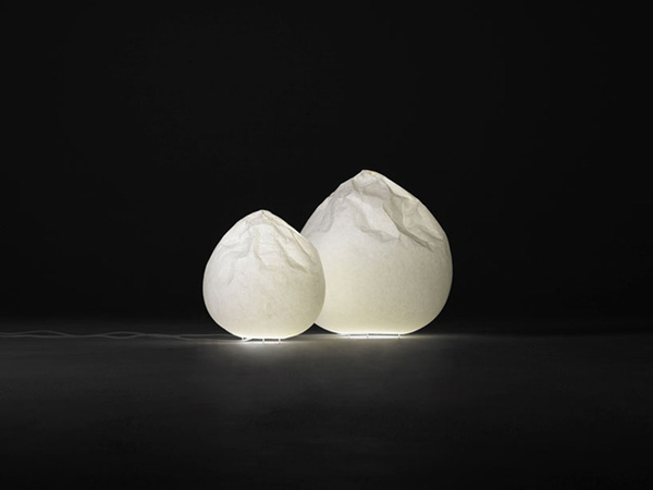 Nendo设计的Semi-Wrinkle Washi纸质灯具