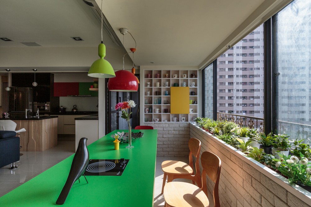 活跃的色彩:台湾265平米现代简约大宅设计