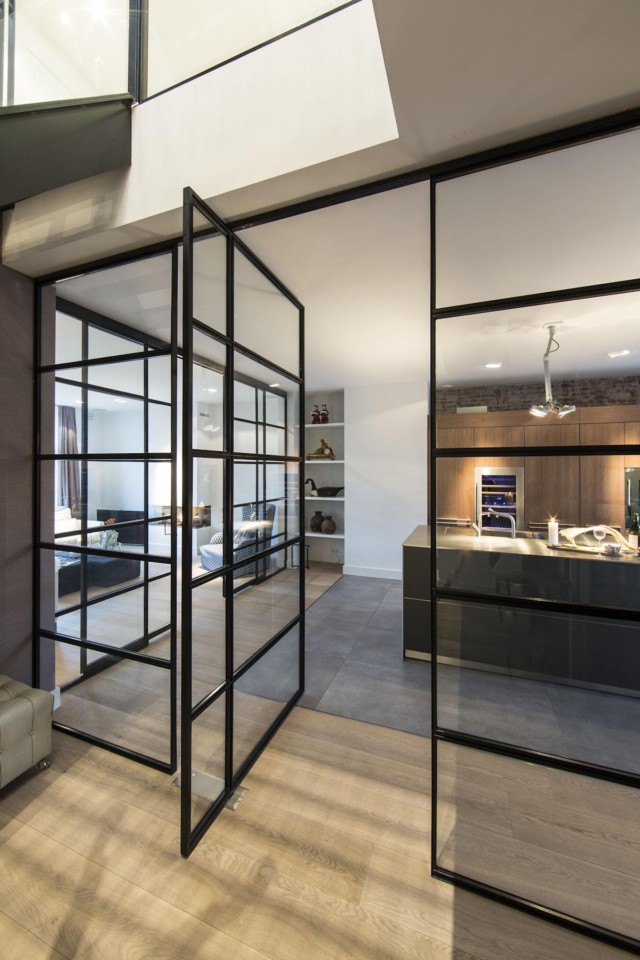 阿姆斯特丹现代复式公寓设计